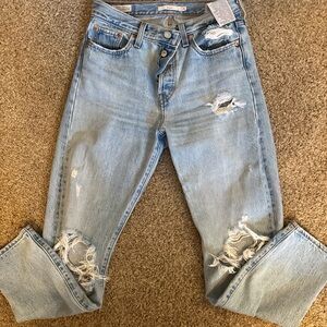Levi’s size 26 classic wedgie jeans